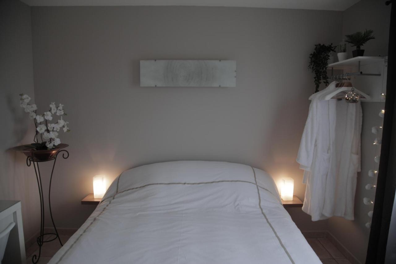 Bed and Breakfast Au Doux Repos Lucbardez-et-Bargues Экстерьер фото